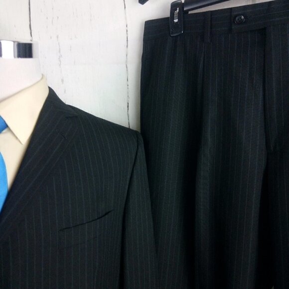 JF. J.Ferrar Modern Fit 46R 3 Button Charcoal Striped 2pc Suit - Picture 2 of 16